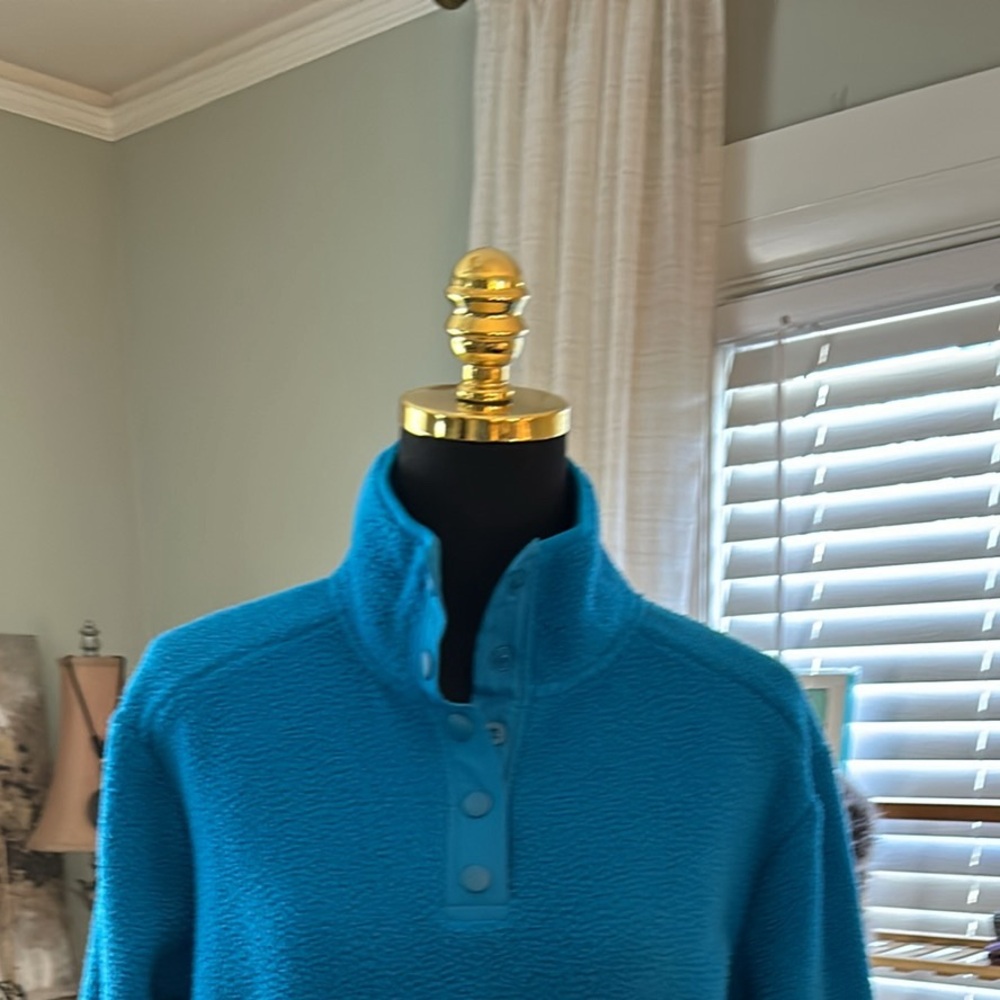 Med size Sherpa Popover